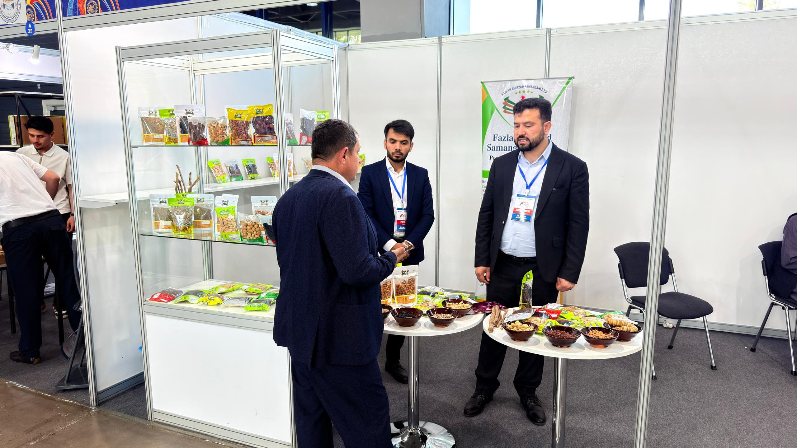 Concept image illustrating an international dry-fruit exhibition and buyer exchange.